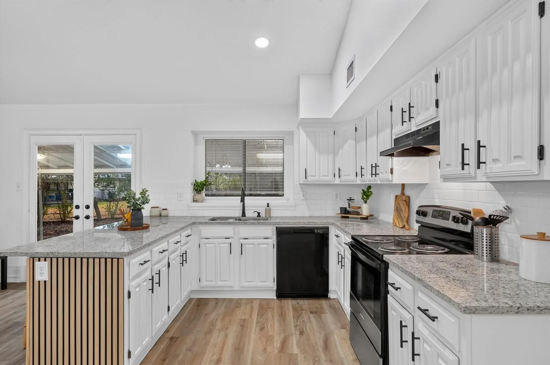 Photo of 529 Redbud Drive