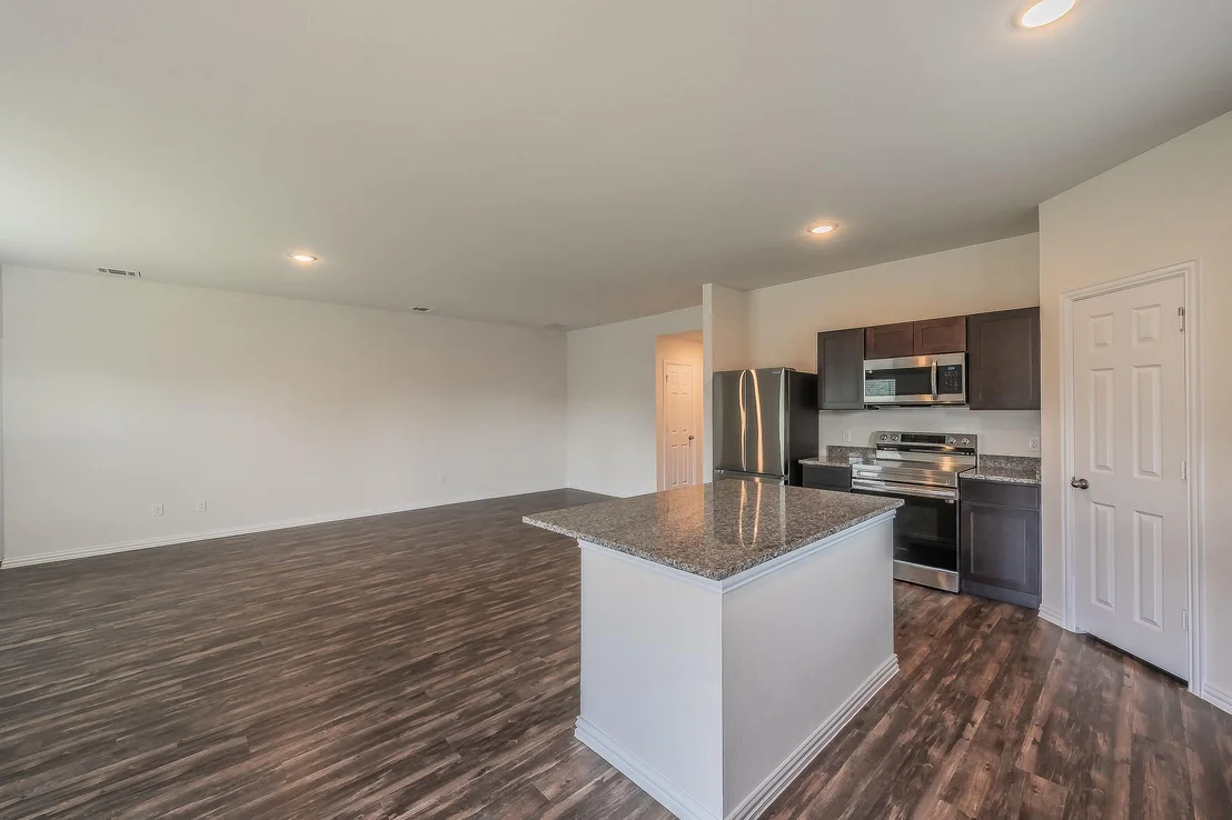Photo of 433 Rose Avenue