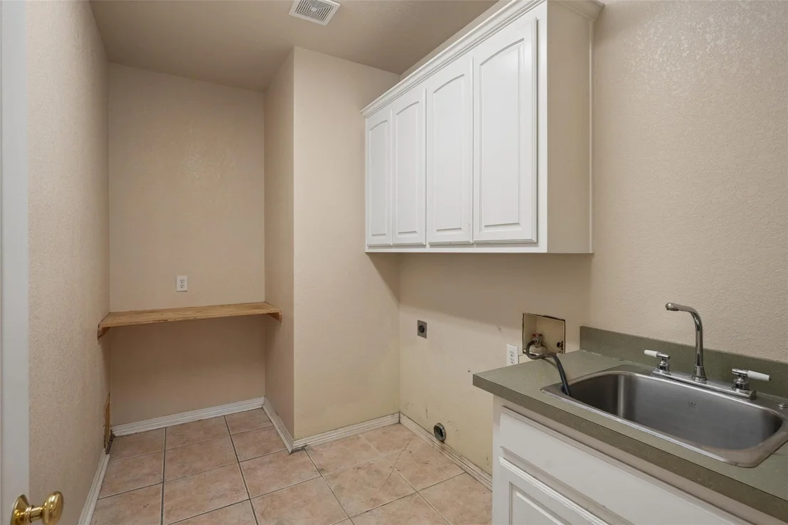 Photo of 43192 Fringewood Drive
