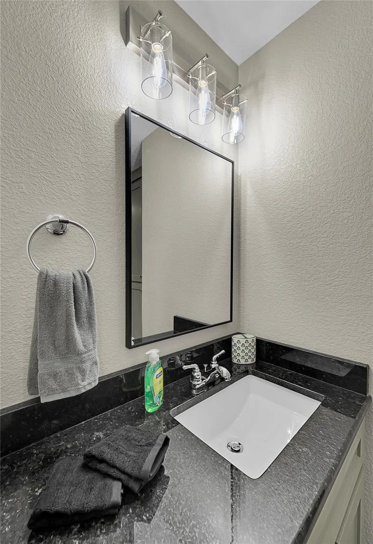 Photo of 924 Gurley Lane