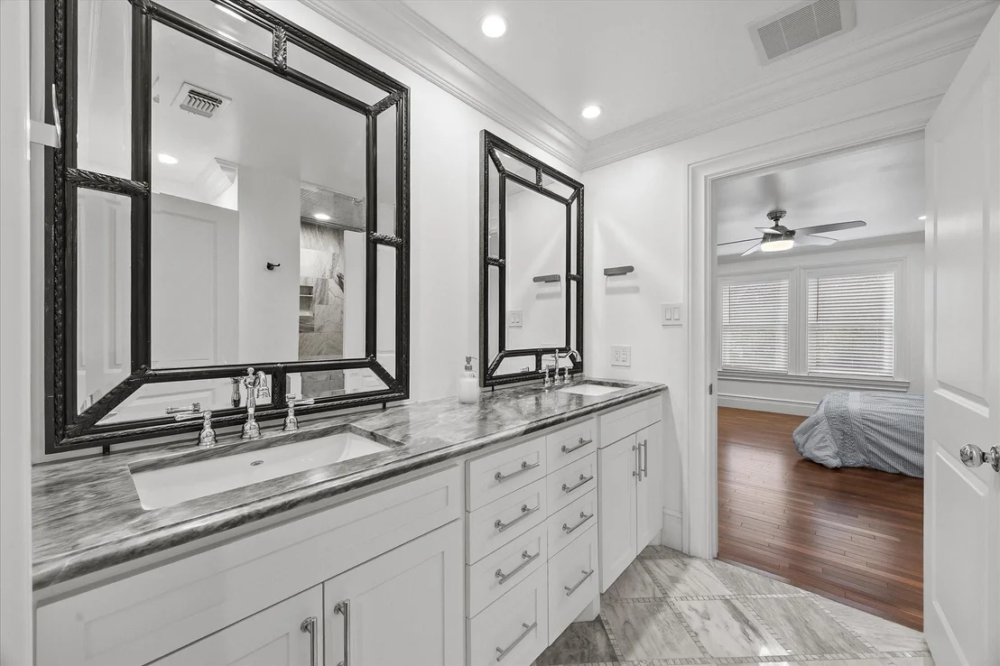 Photo of 726 Griffith Avenue