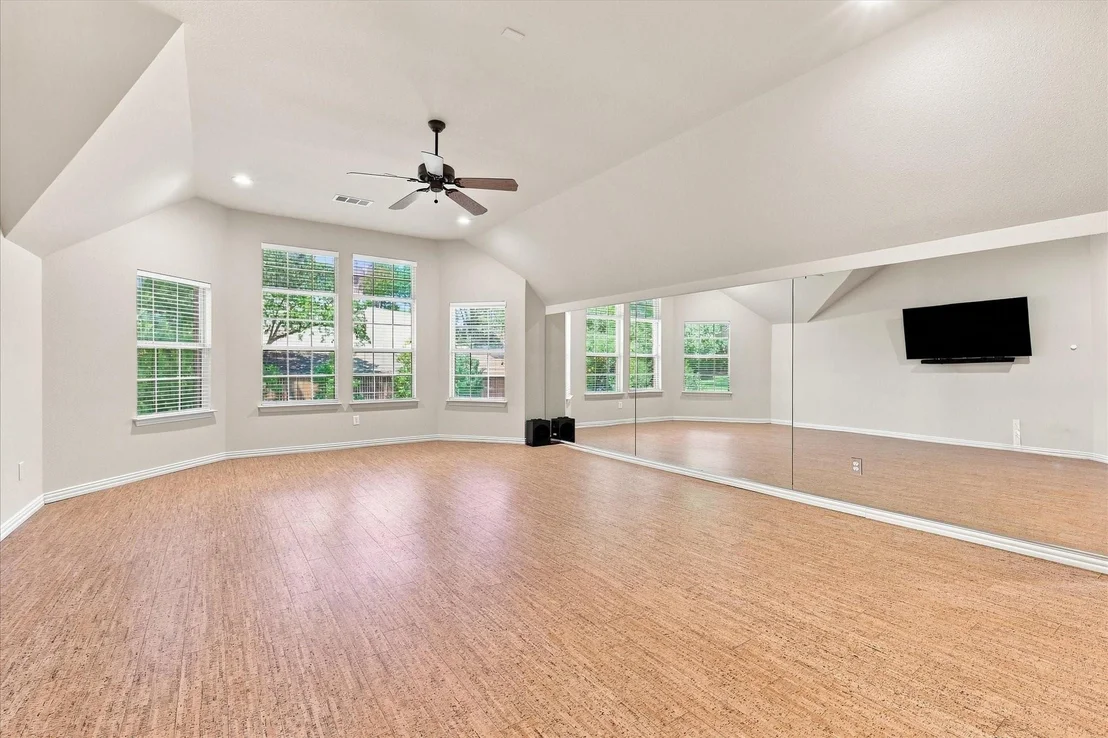 Photo of 708 Lakeway Drive