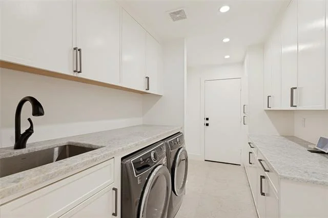 Photo of 2405 Mesa Drive