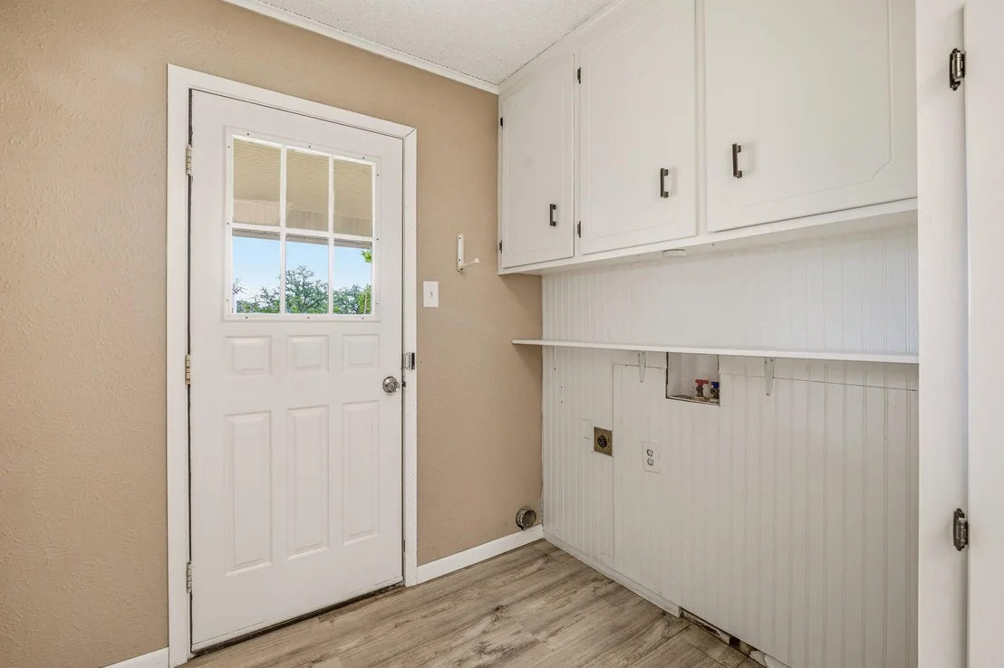 Photo of 621 County Road 484