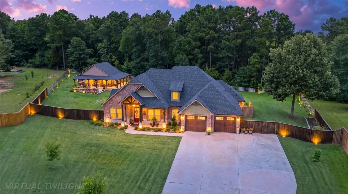 Photo of 172 Heather Ln.
