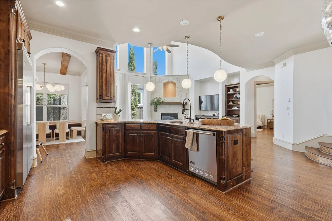 Photo of 5757 Bernay Lane