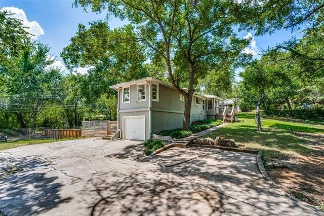 Photo of 413 Ruby Road