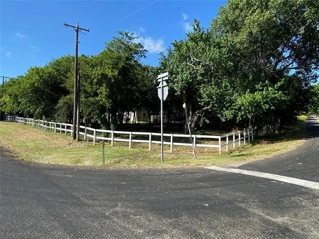 Photo of 4201 N Interstate Highway 45