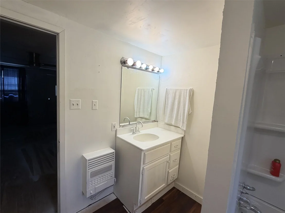 Photo of 267 N Katy Road