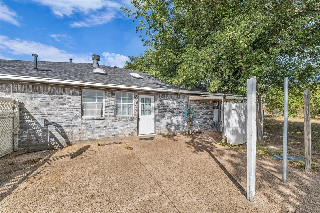 Photo of 1936 Post Oak Drive