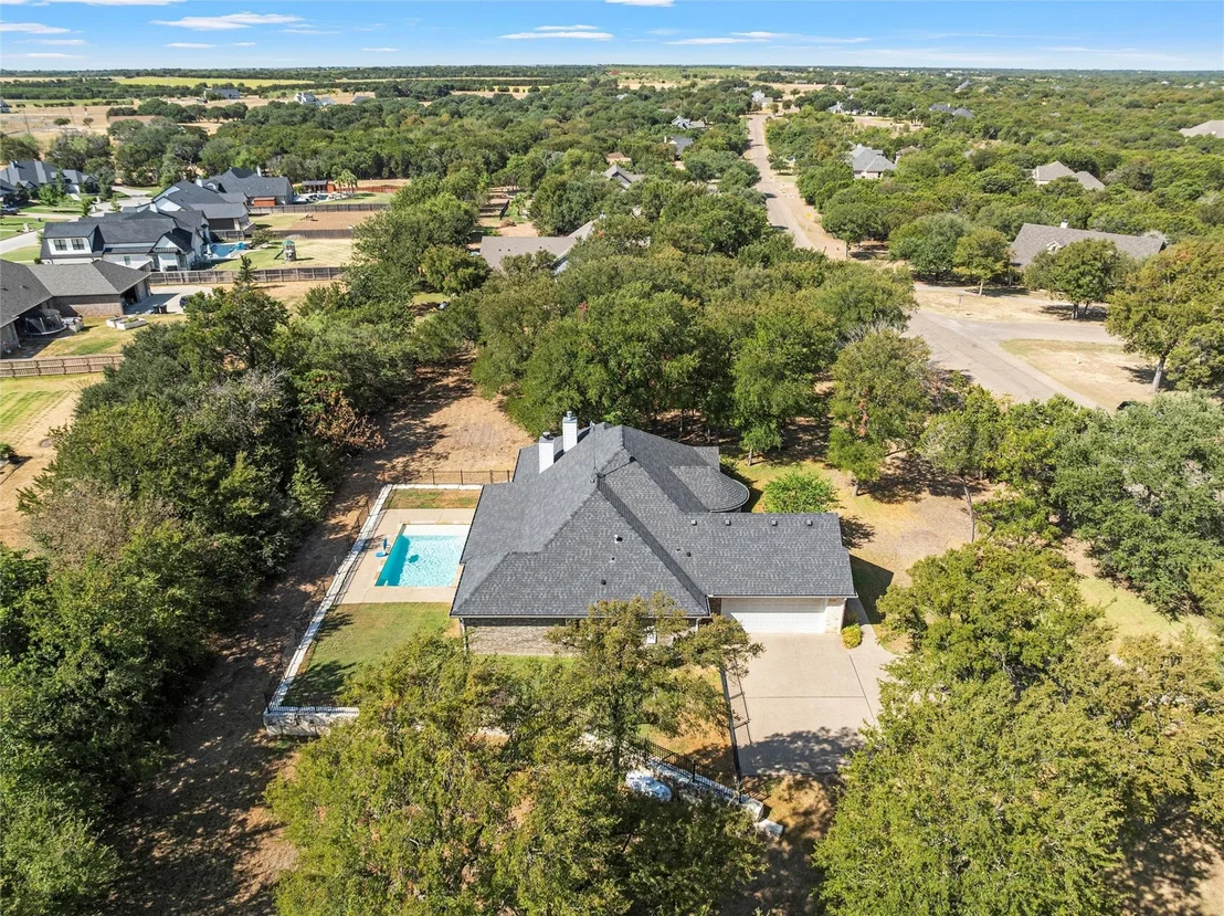 Photo of 580 Whispering Oaks