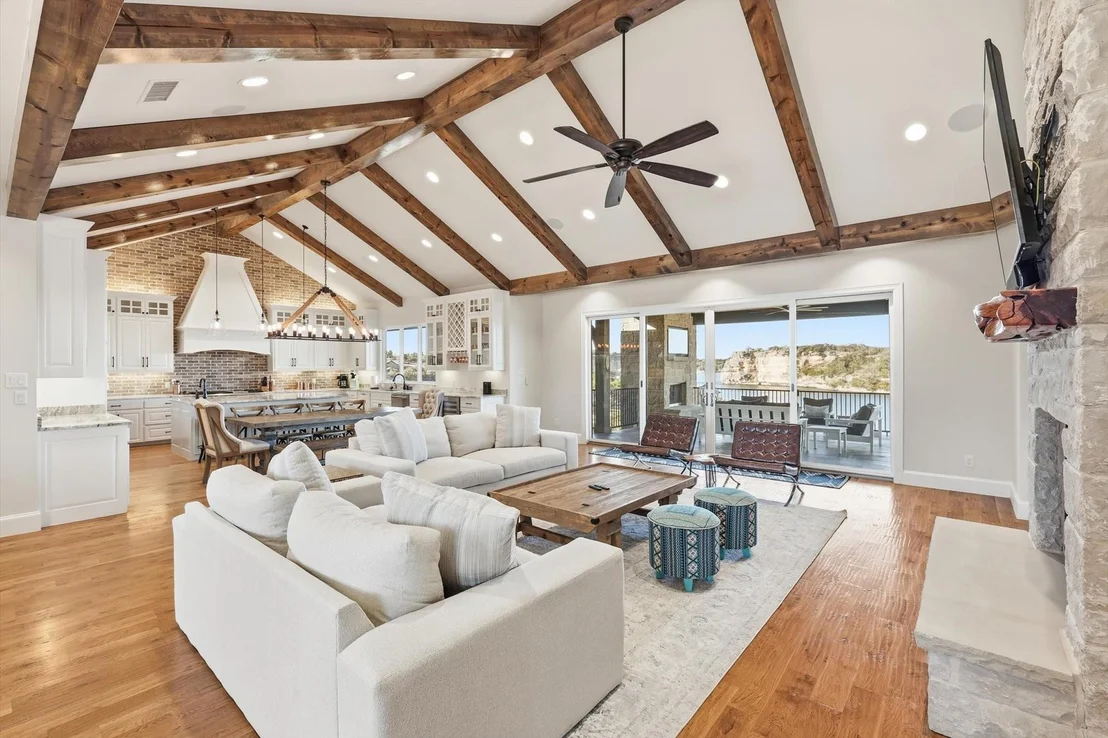 Photo of 7105 W Hells Gate Drive