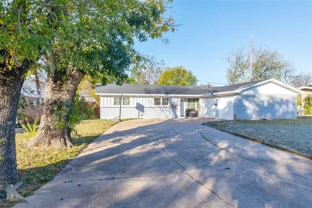 Photo of 2310 Hollis Drive