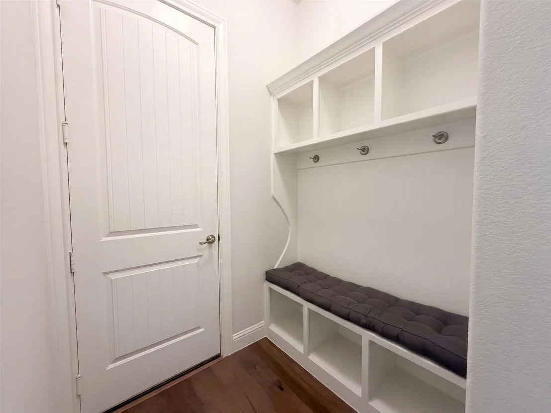 Photo of 850 Elm Park Drive