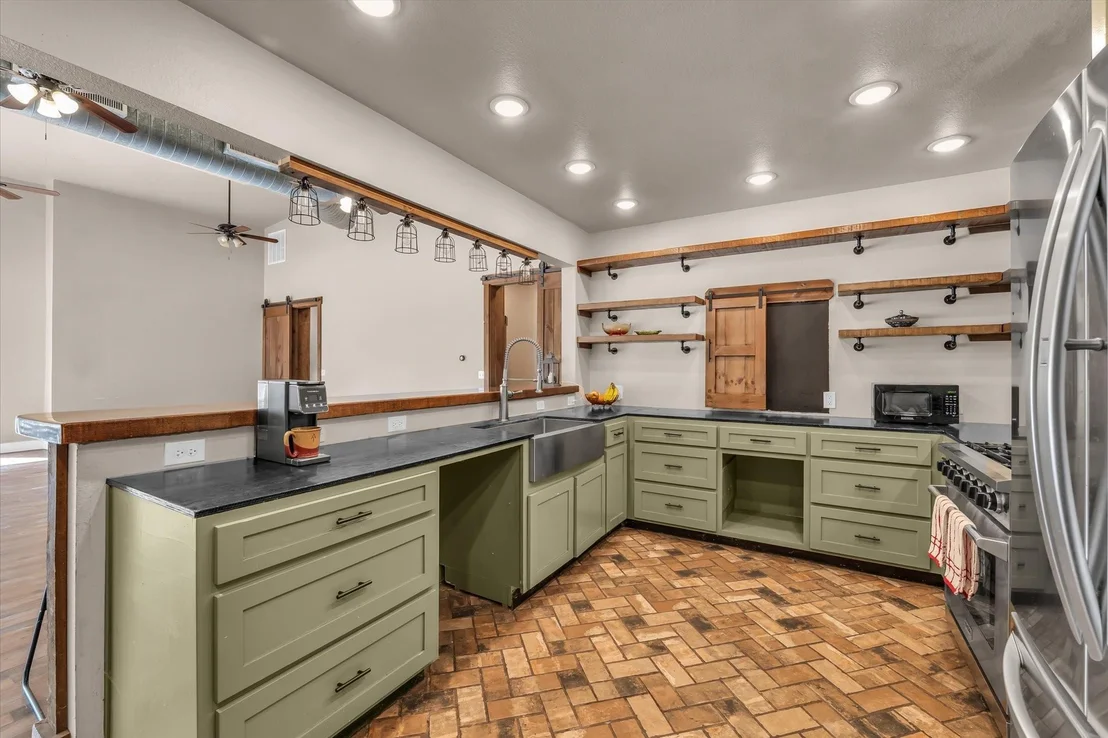 Photo of 245 Windmill Lane