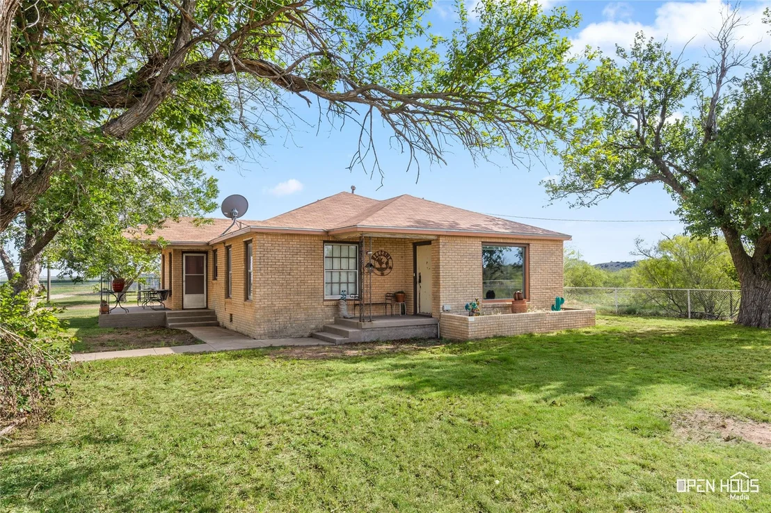 Photo of 1593 Irvin Road