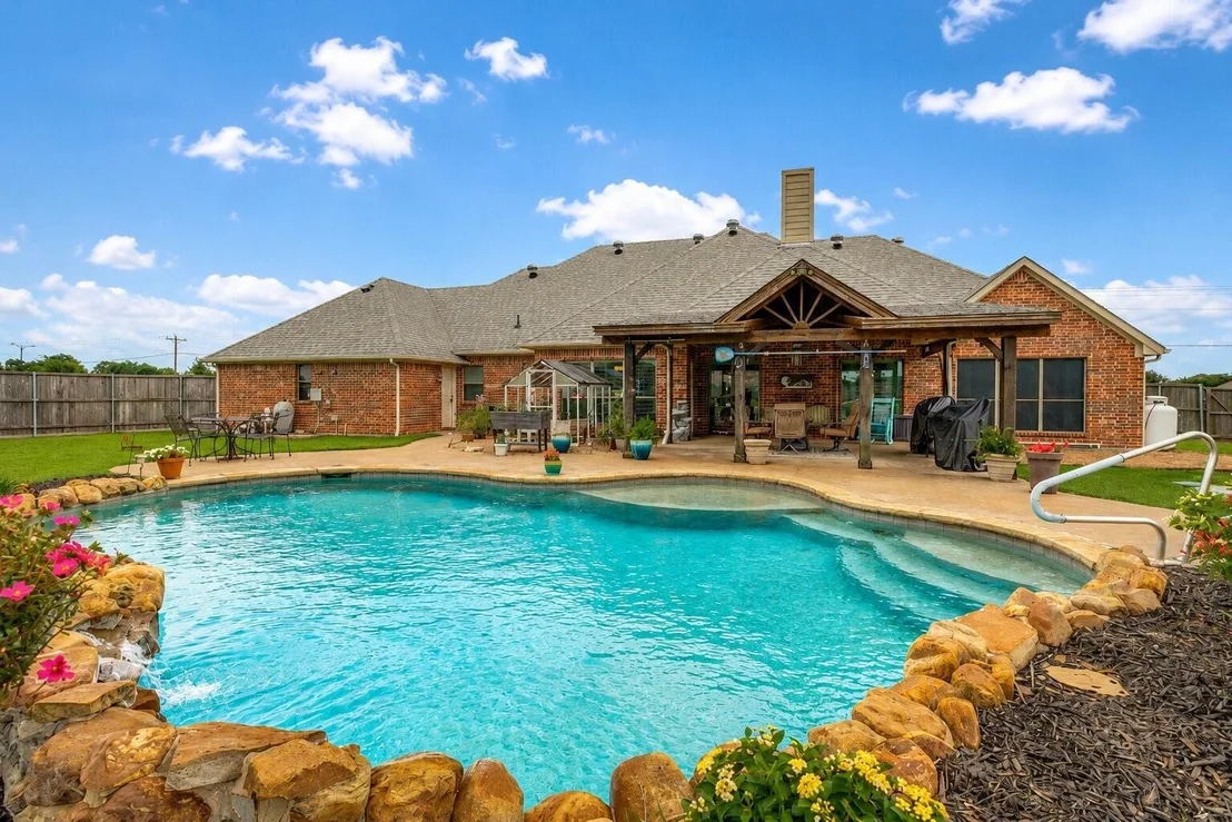 Photo of 1745 County Road 1106