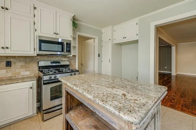 Photo of 817 Rivercrest Drive