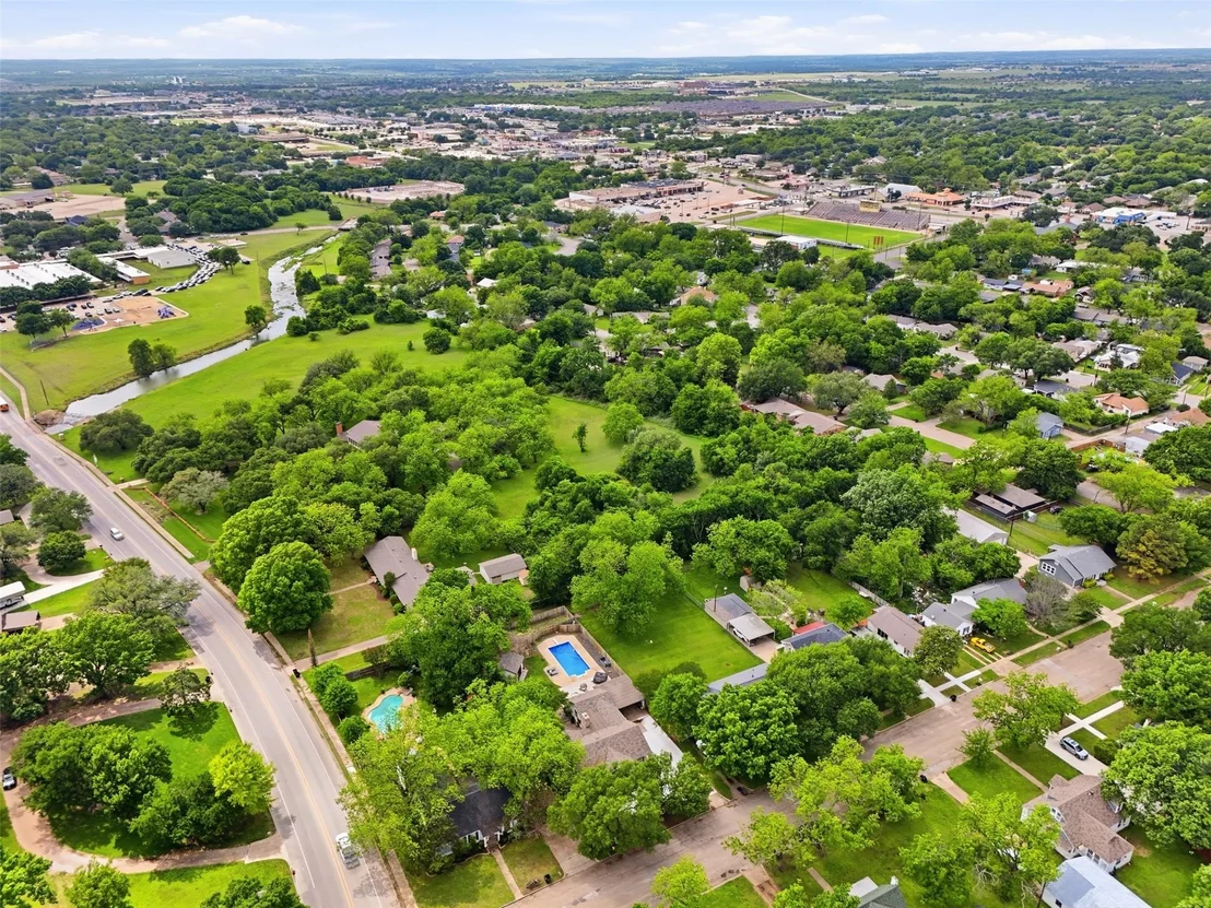 Photo of 216 Sunset Drive