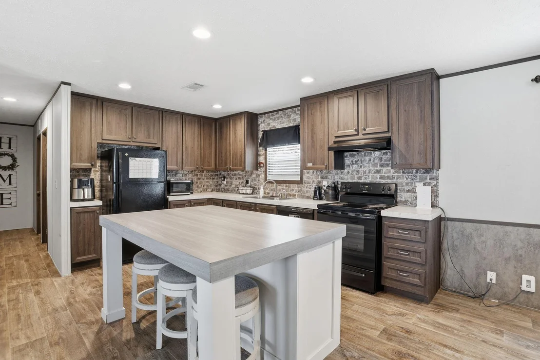 Photo of 350 County Road 4905