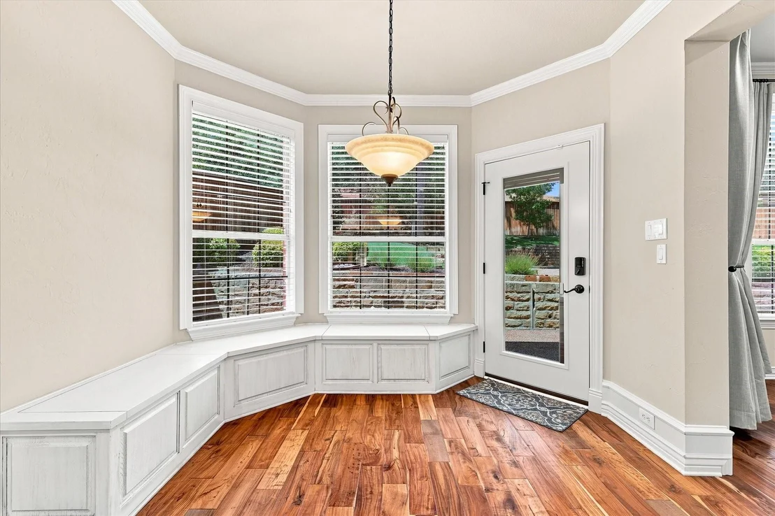 Photo of 708 Lakeway Drive