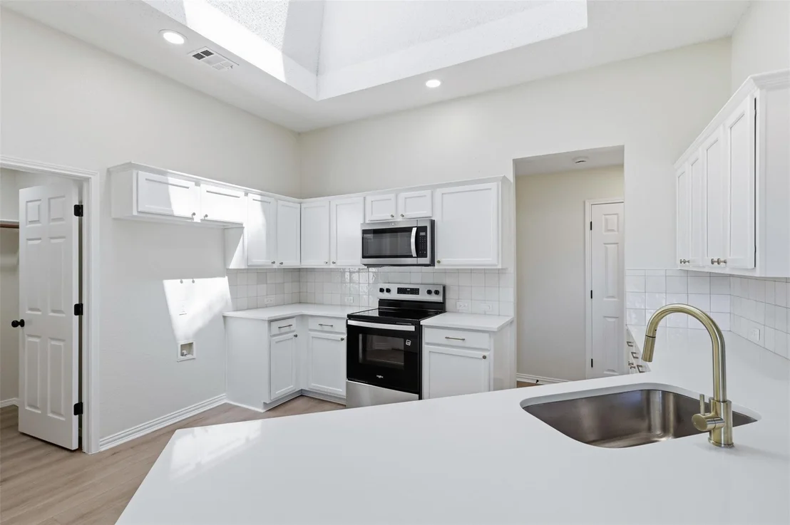 Photo of 4909 Silverweed Drive