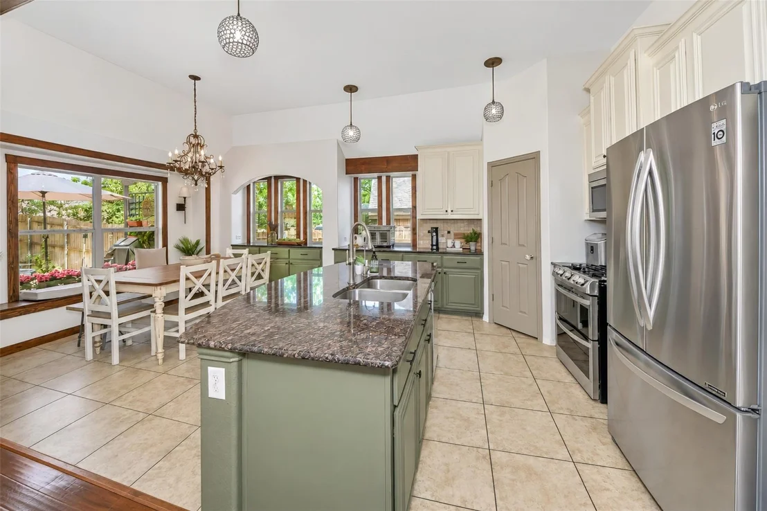 Photo of 745 Dalrock Road