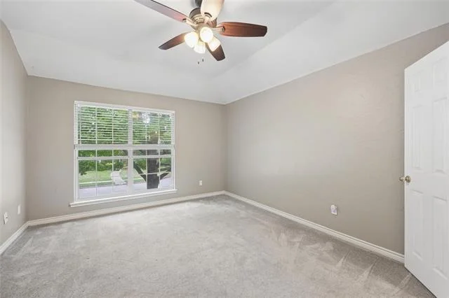 Photo of 828 Rockefeller Lane