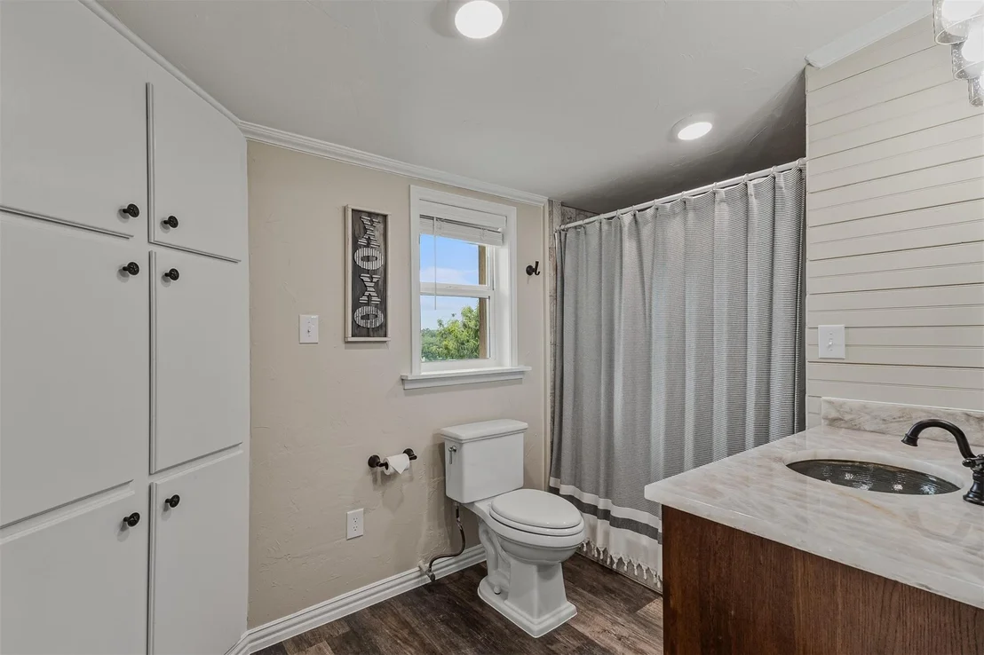 Photo of 339 Colwell Road