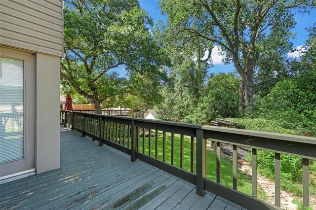 Photo of 3000 Chimney Hill Drive