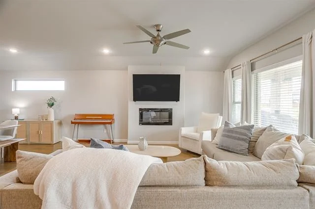 Photo of 5709 Freeport Lane