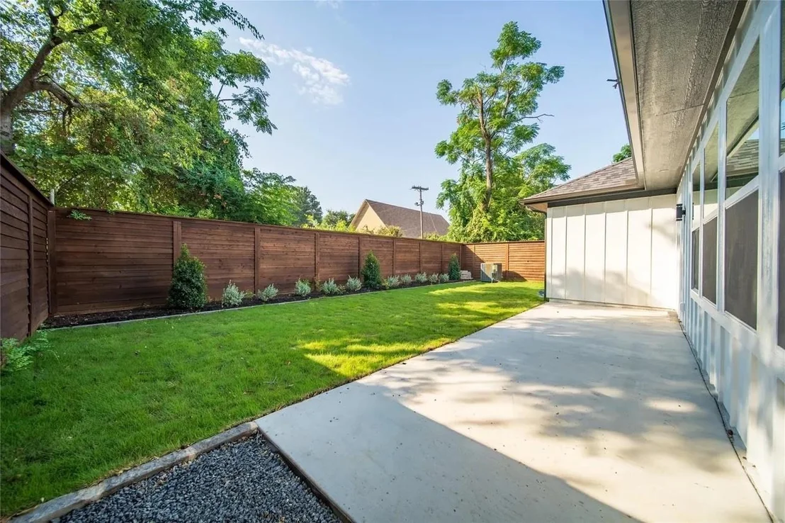 Photo of 2230 Garden Drive