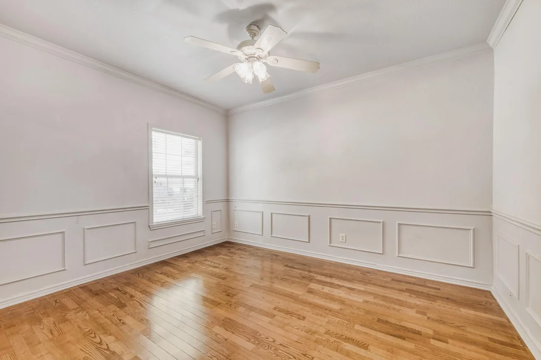 Photo of 2617 Hereford Road