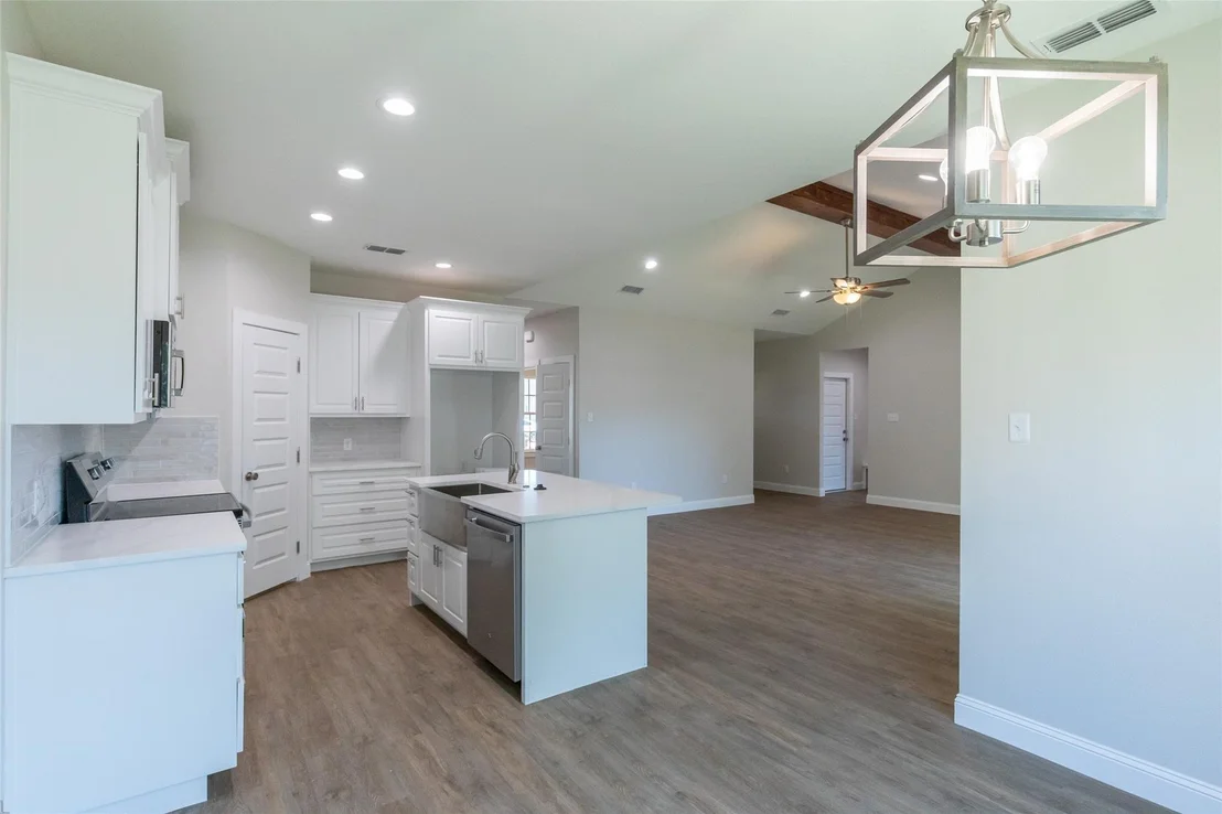 Photo of 3912 National Drive