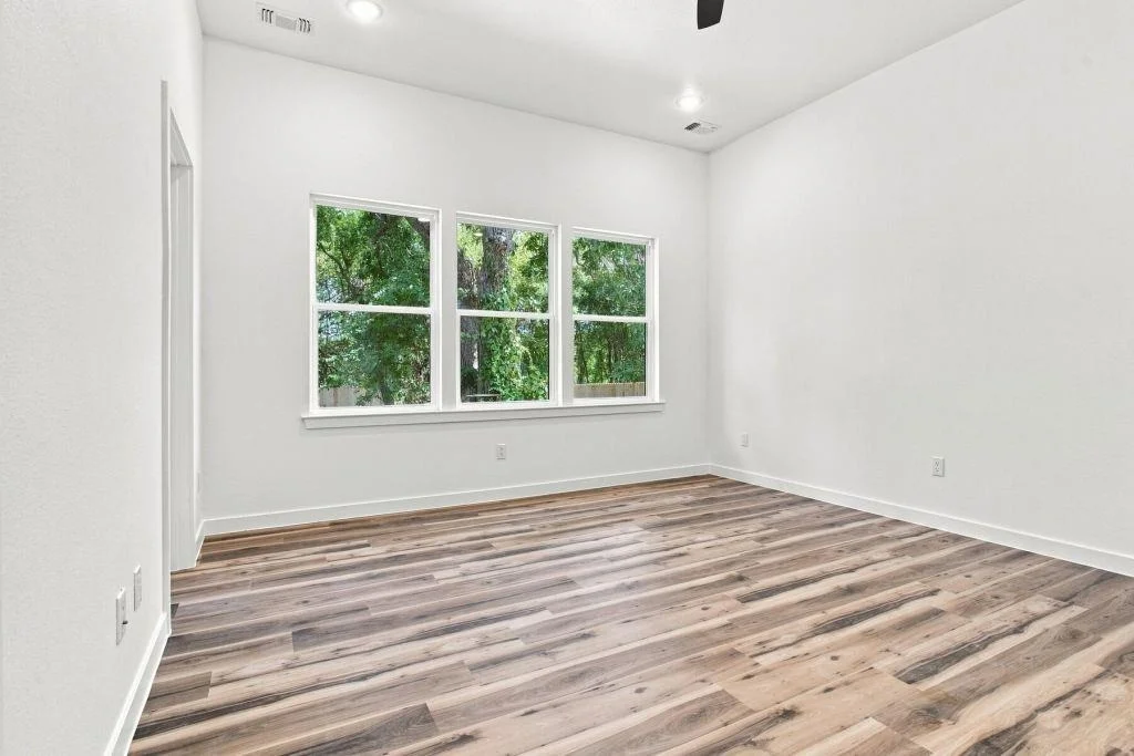 Photo of 106 E Miller