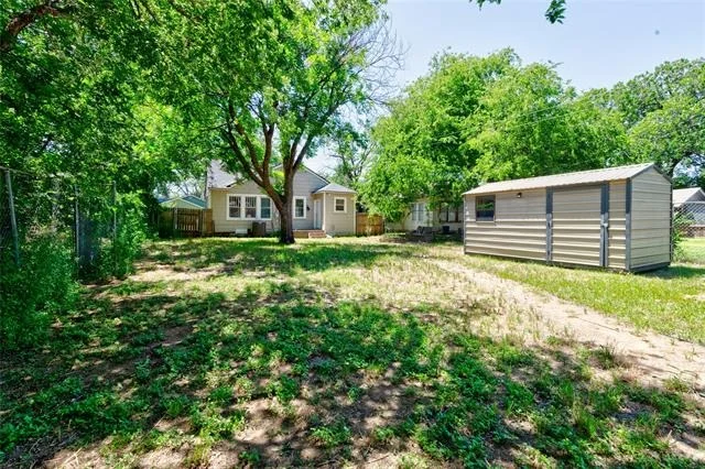 Photo of 1233 Peach Street