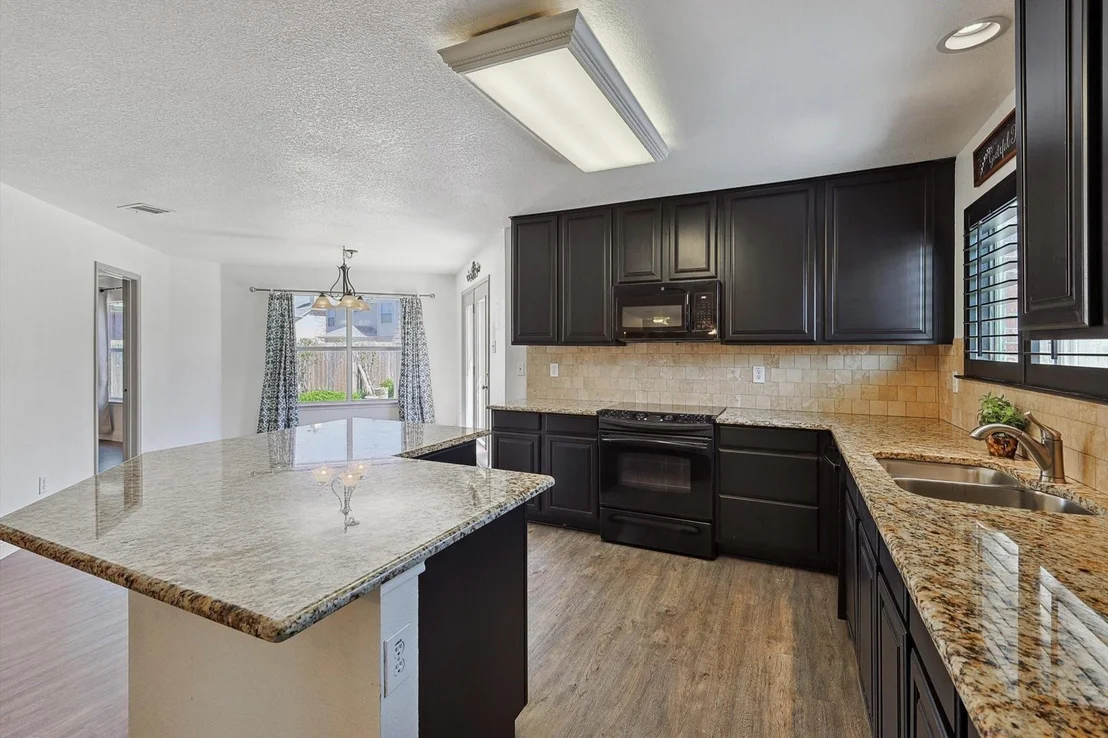 Photo of 10740 Irish Glen Trail