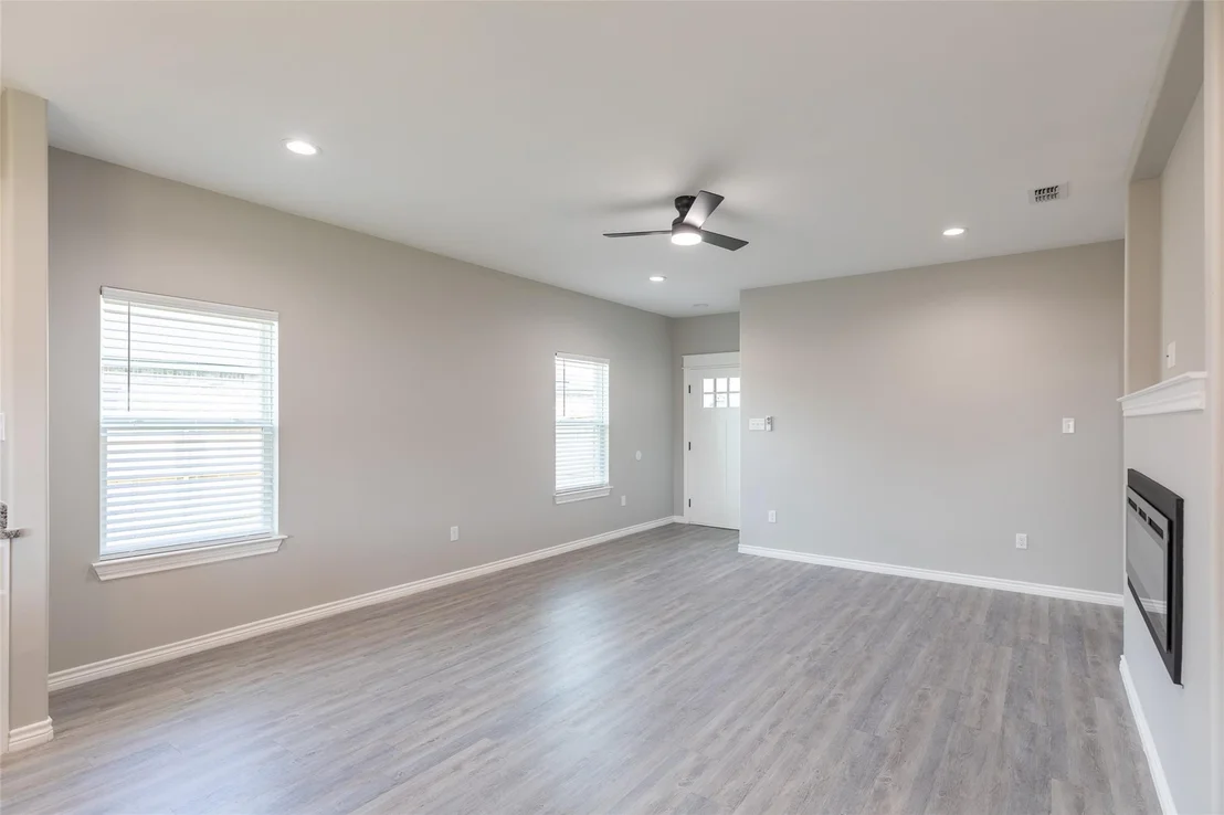 Photo of 7908 Freedom Crest Avenue