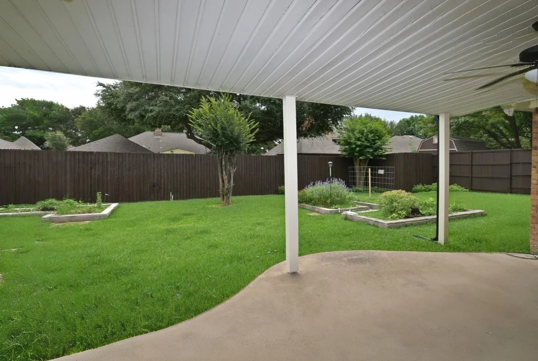 Photo of 2902 Live Oak Drive