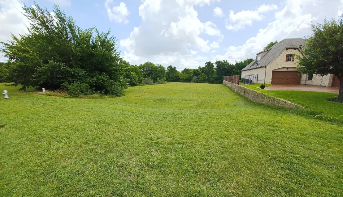 Photo of 934 Beverly Circle