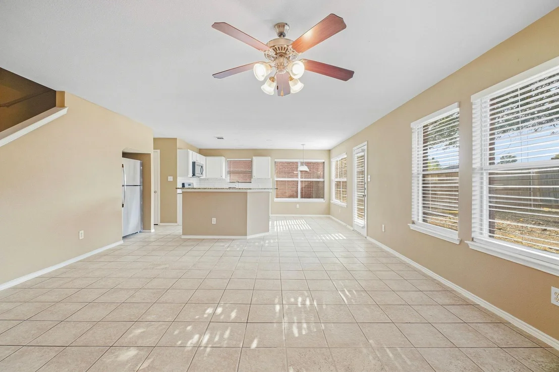 Photo of 1002 Chatham Lane