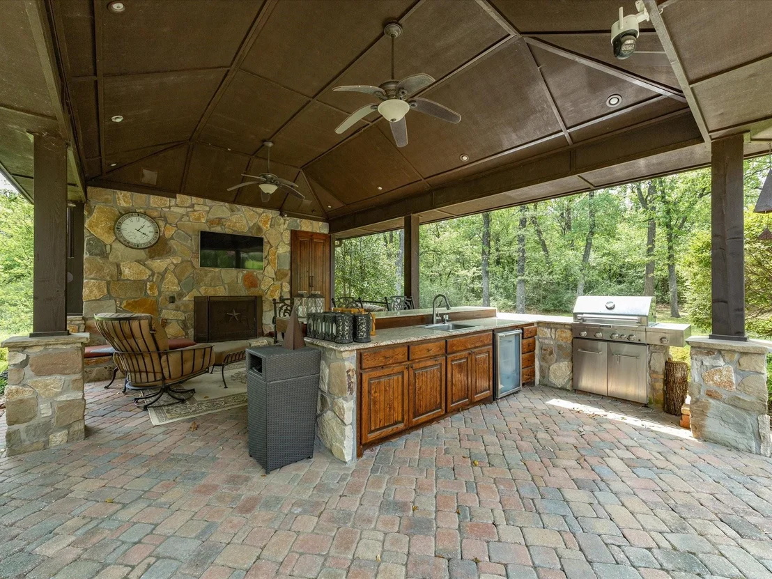 Photo of 625 Estates Drive