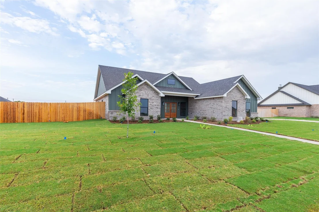 Photo of 129 Laken Ridge