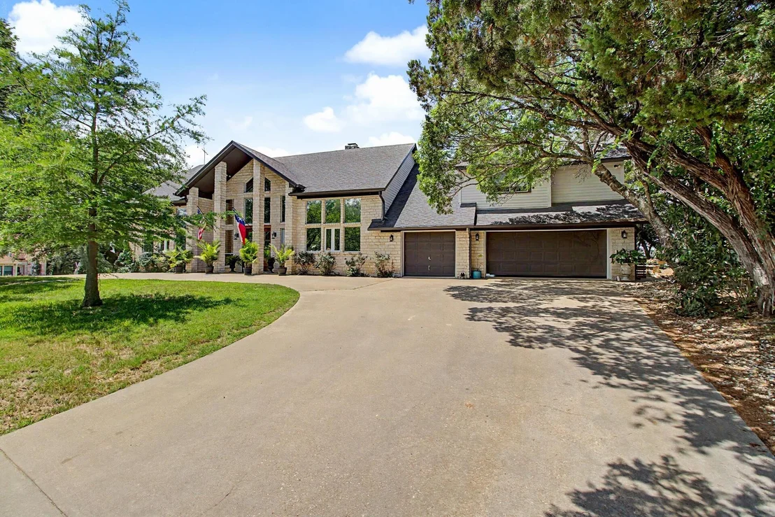 Photo of 131 Live Oak Drive