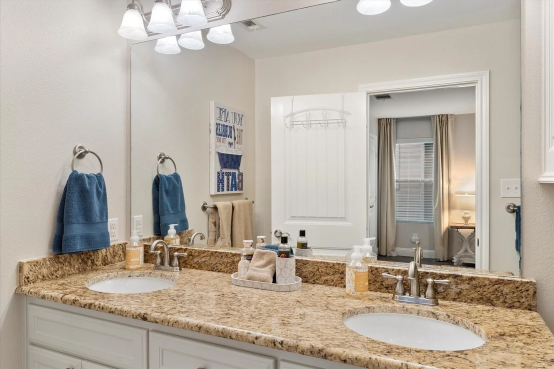 Photo of 13700 Park Harbor Drive