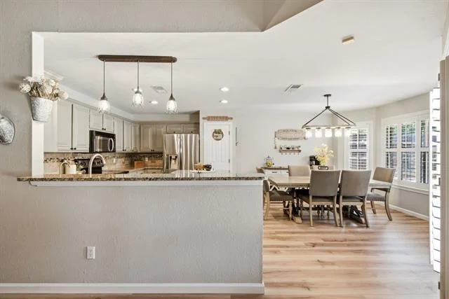 Photo of 1703 Oakmeadow Drive