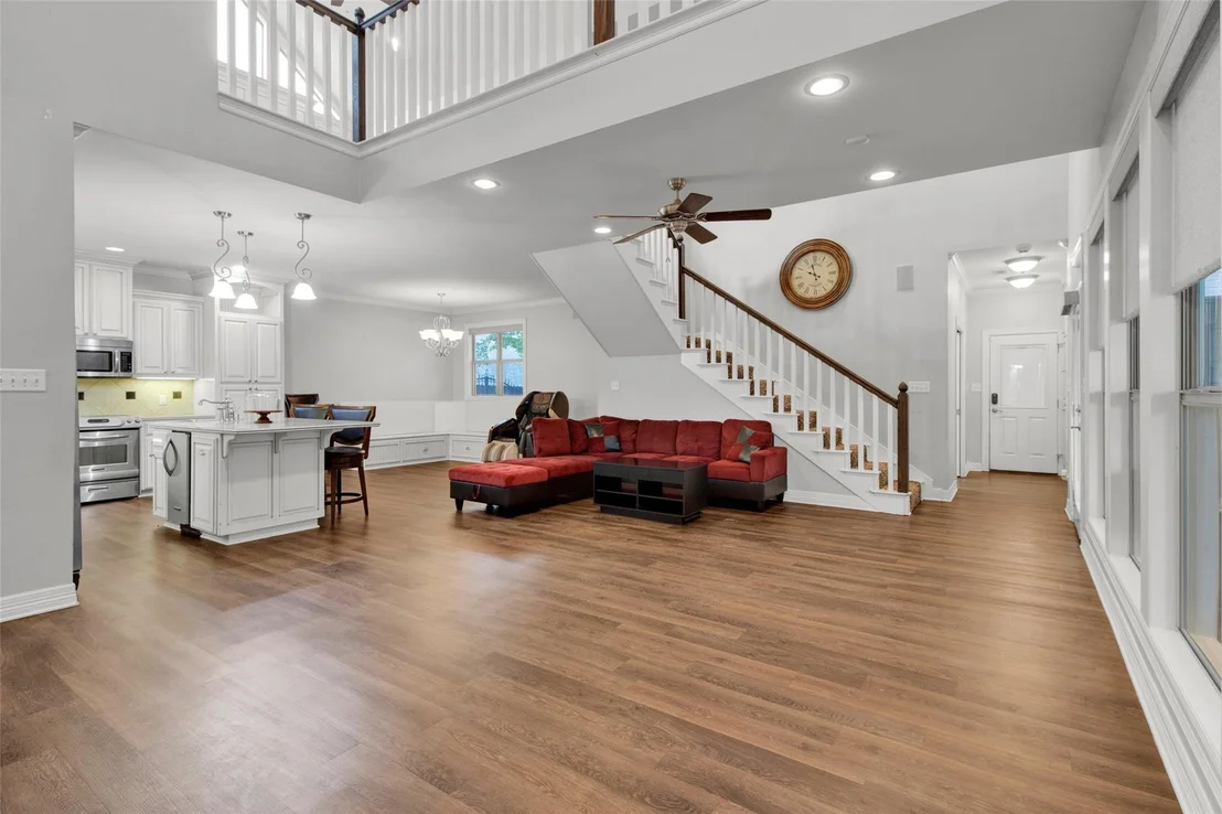 Photo of 3815 Holly Ridge Drive