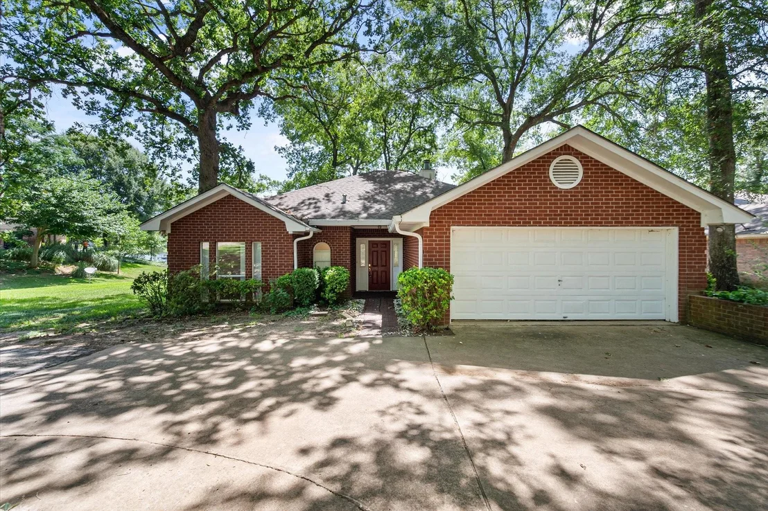 Photo of 280 Shadow Oaks Drive