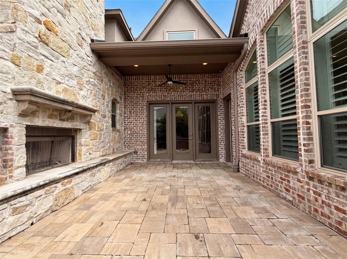 Photo of 820 Hawk Wood Lane