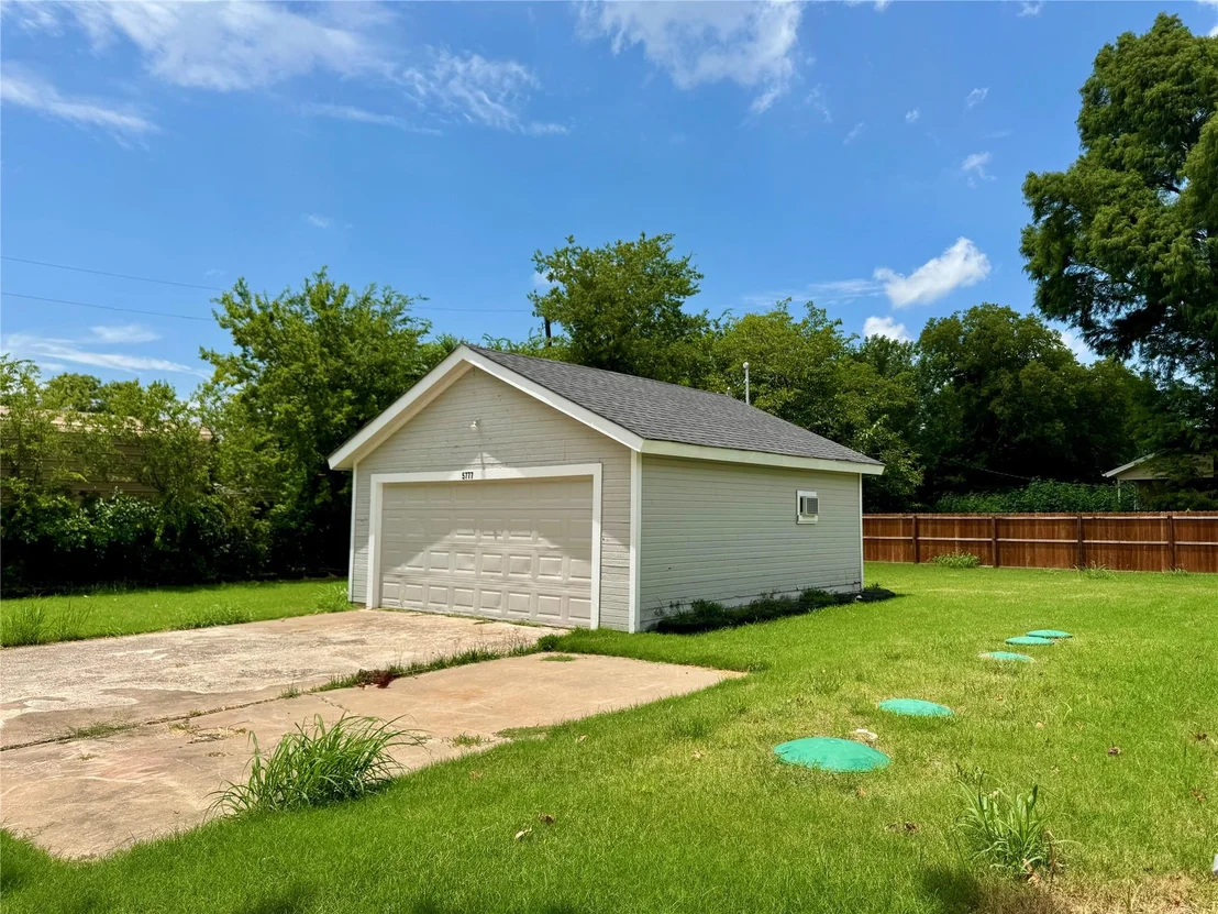 Photo of 5777 County Road 927